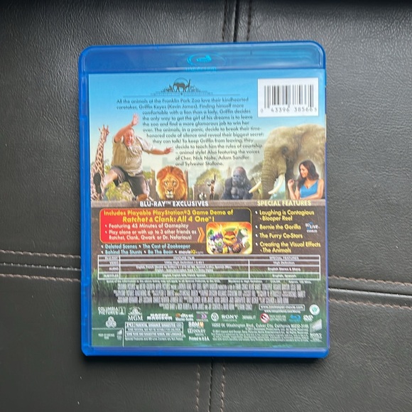 Zookeeper Movie Kevin James Comedy Family Blu-Ray Digital Two Discs - Picture 2 of 3